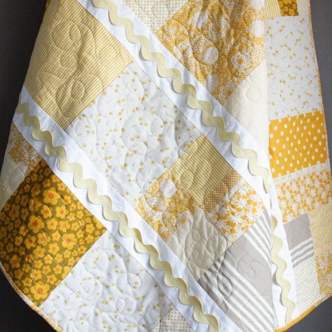 Yellow, mustard and linen little chickens quilt on For the Love of George